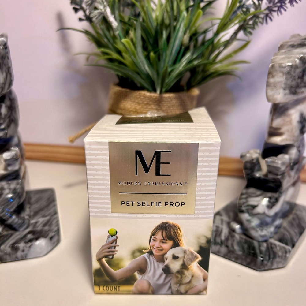 🔥New Pet Selfie Prop for mobile phone.